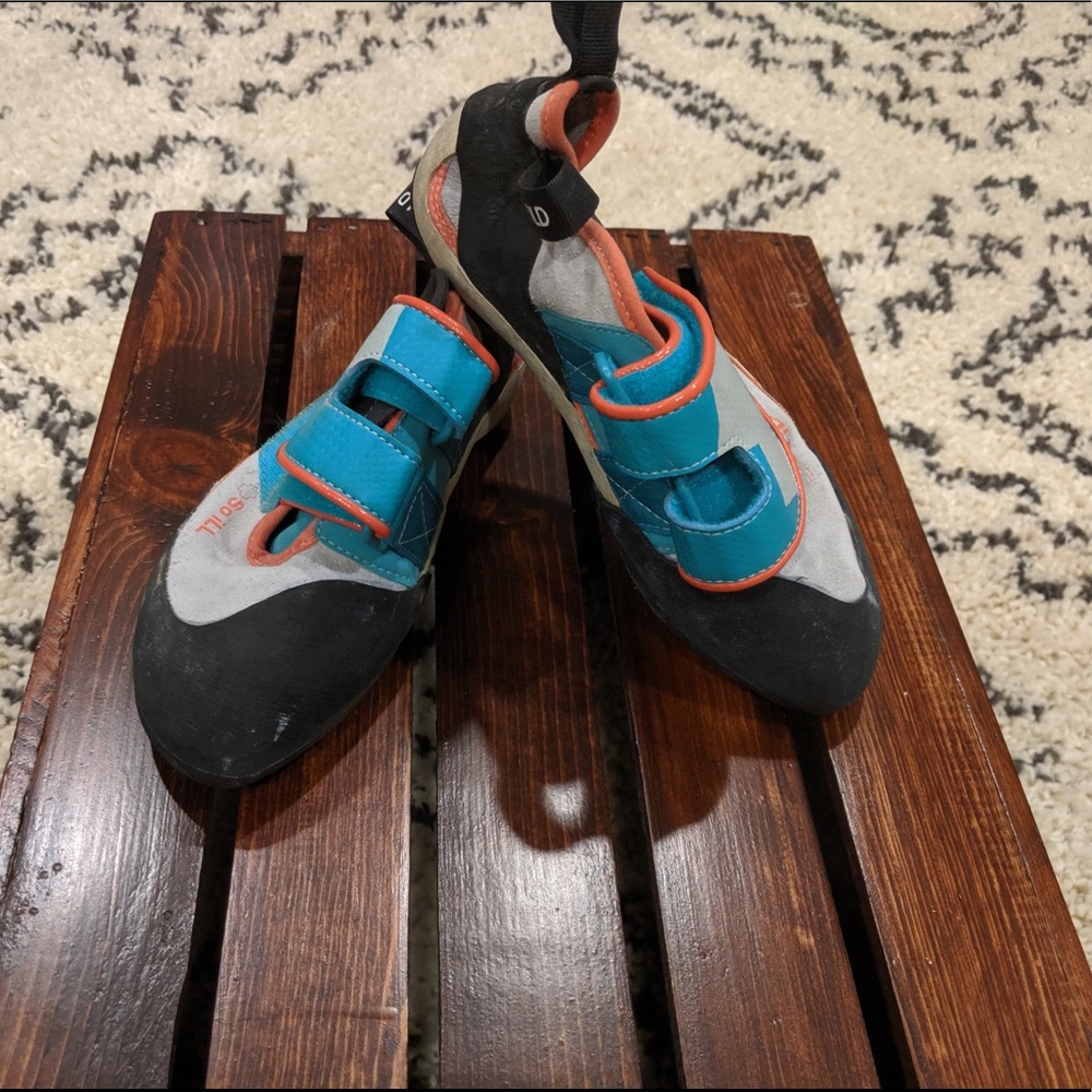 So ILL Kick LV Climbing shoes Sz 7.5